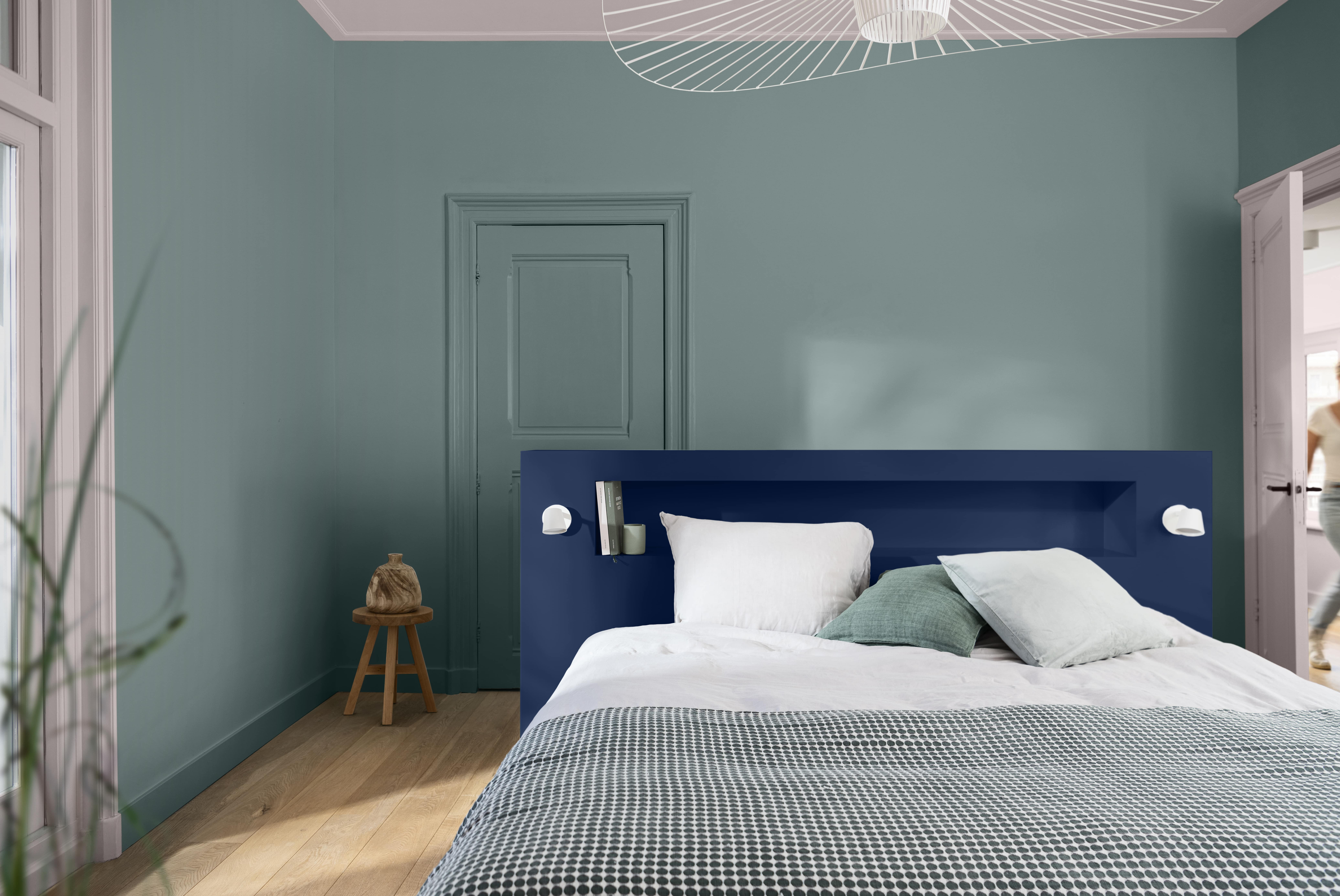 A CALM COLOUR STORY - Bedroom