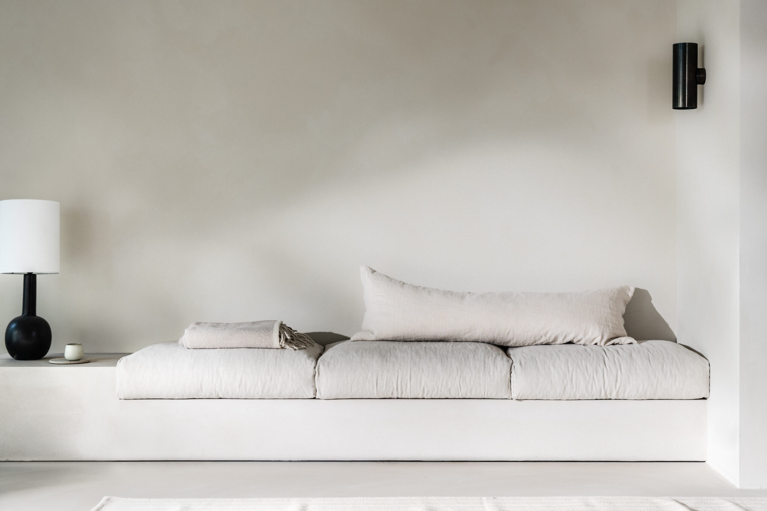 SLOW COLOURS - Living Room