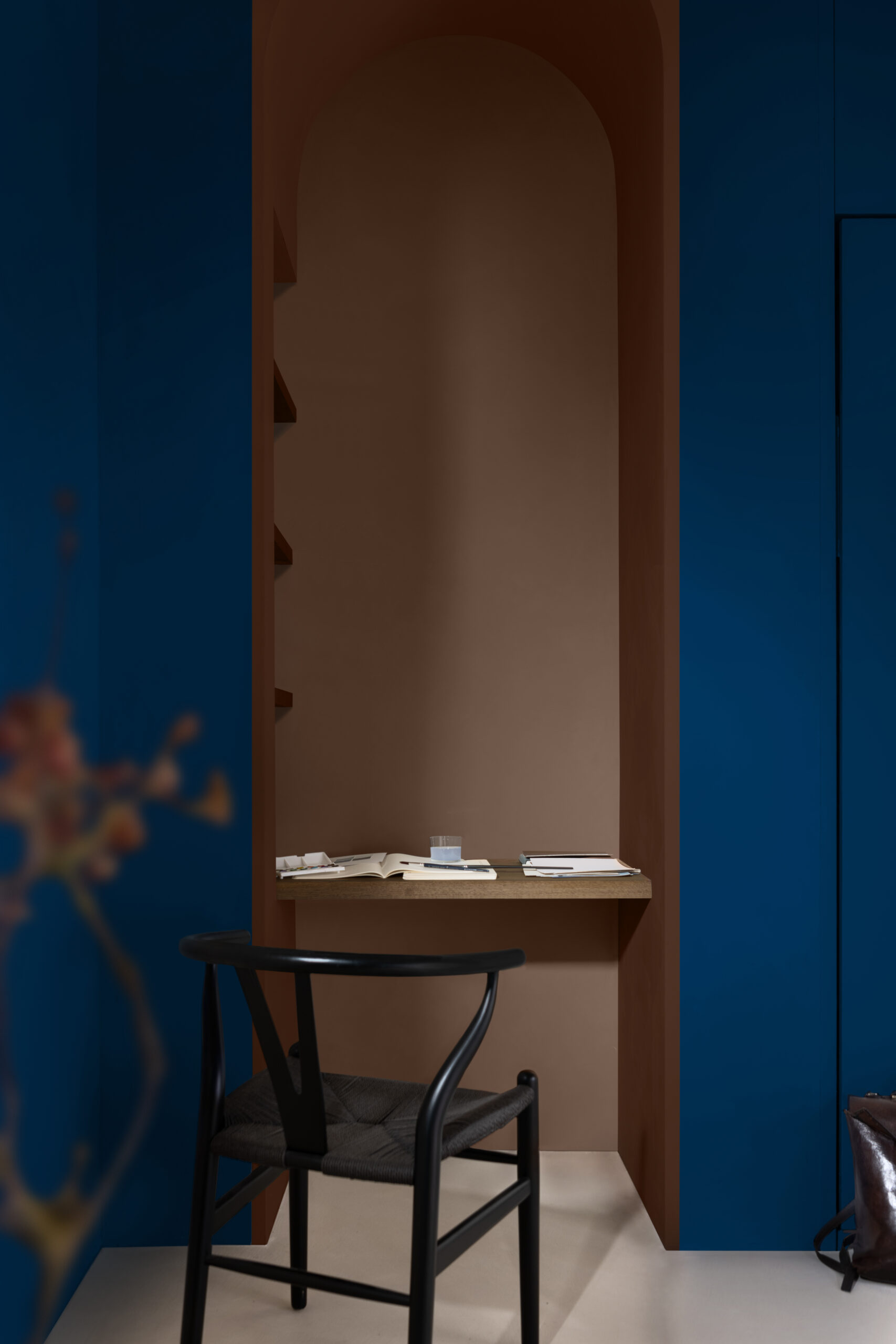 SLOW COLOURS - Office