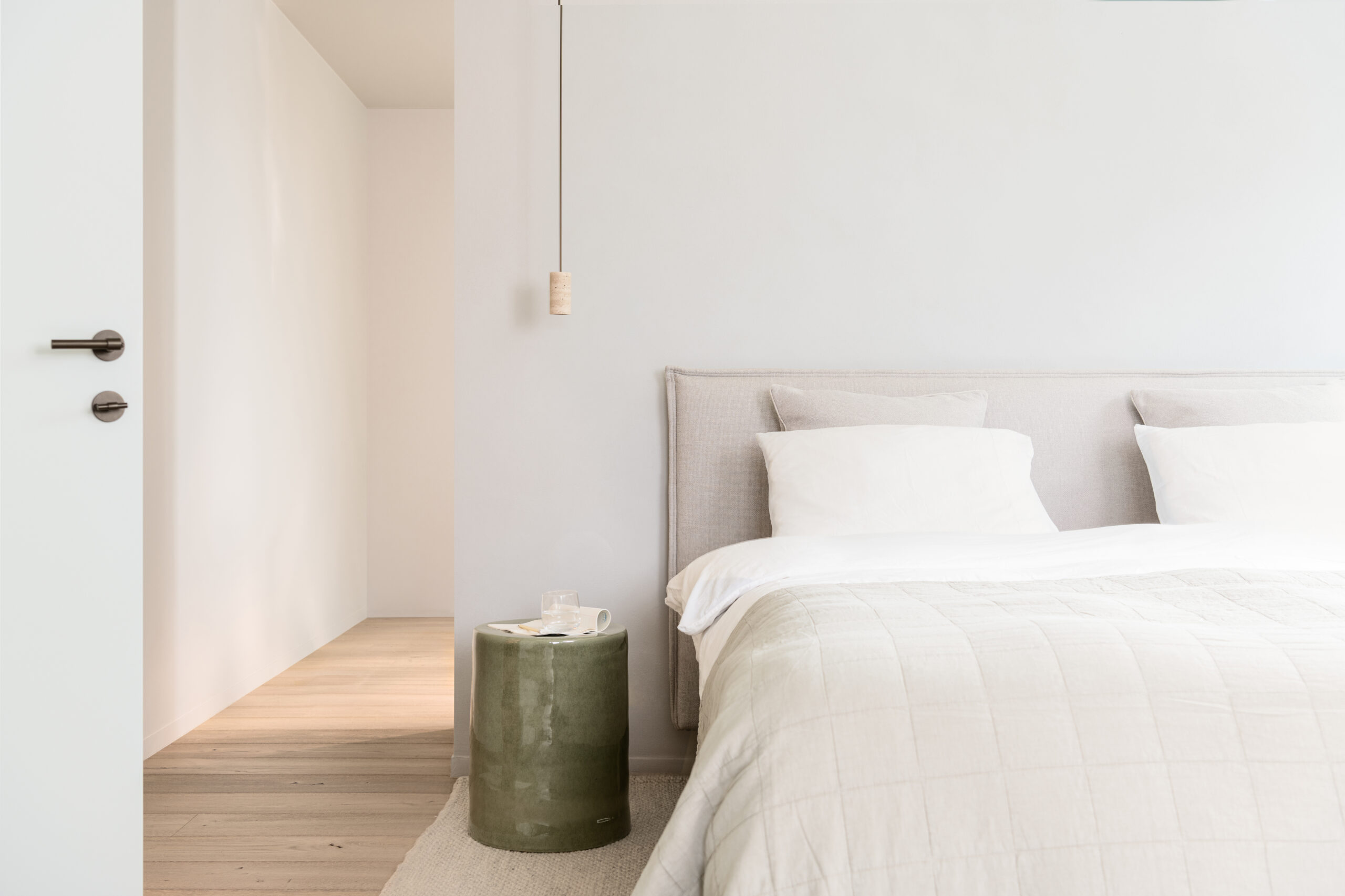 LIGHT COLOUR STORY - Bedroom
