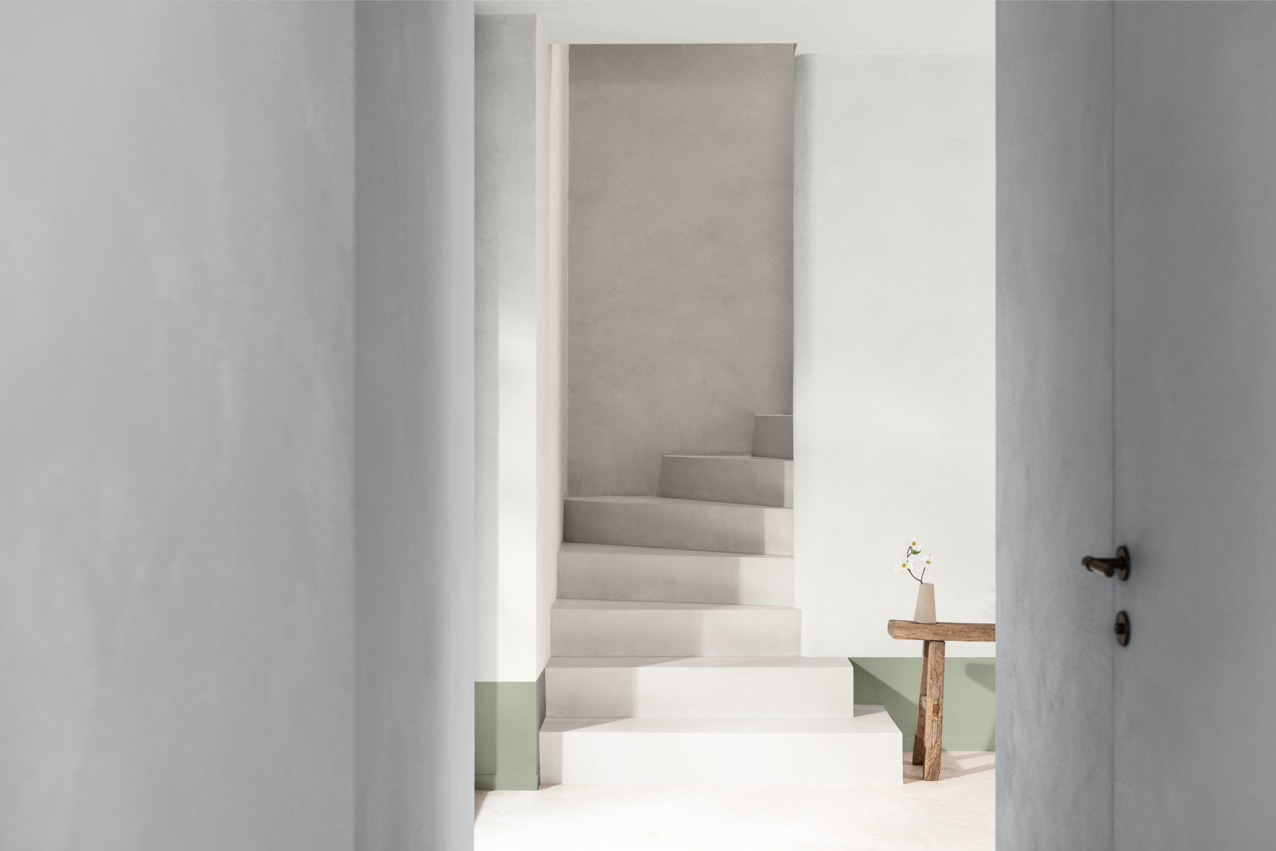 LIGHT COLOUR STORY - Hallway